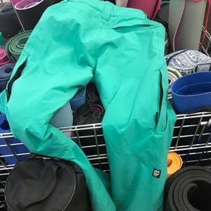 Ski pants! Orage. Mint green. ORAGE.